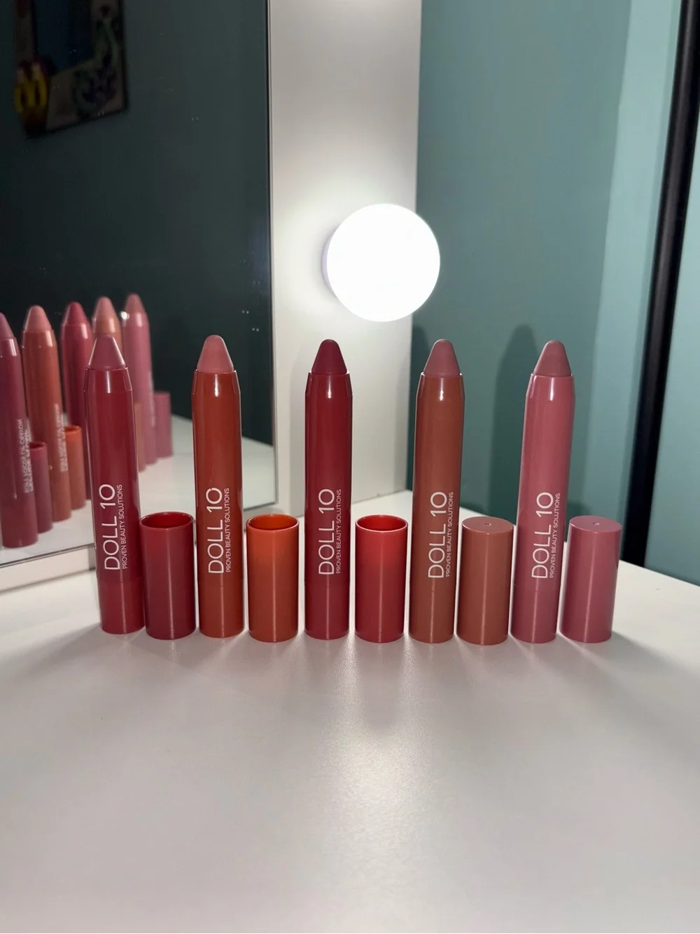 Doll 10 One Kiss At A Time Holiday Lip Crayon Collection